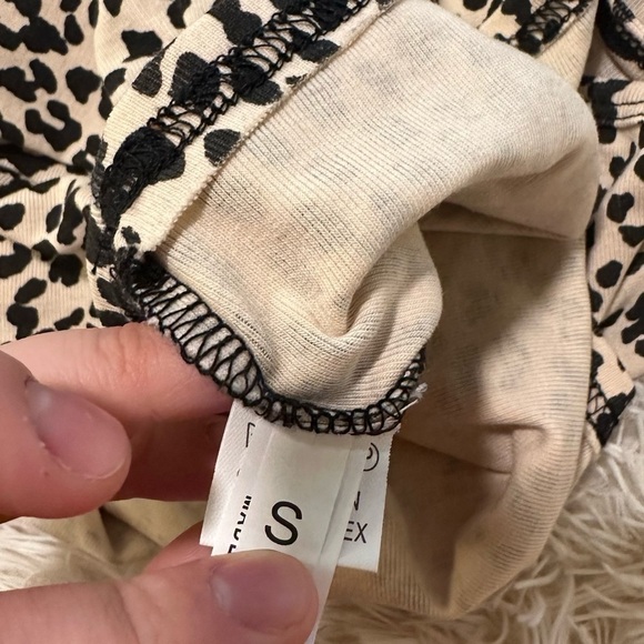 SHEIN Animal Print Cropped Top - Picture 8 of 8